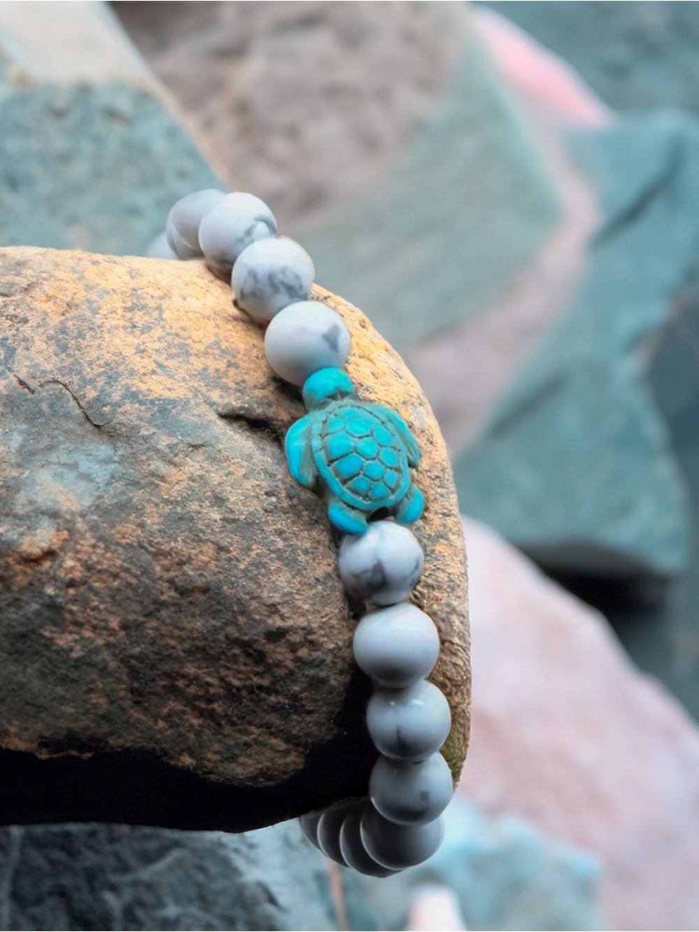 ⭐️2/$15⭐️White Turquoise Turtle Bracelet